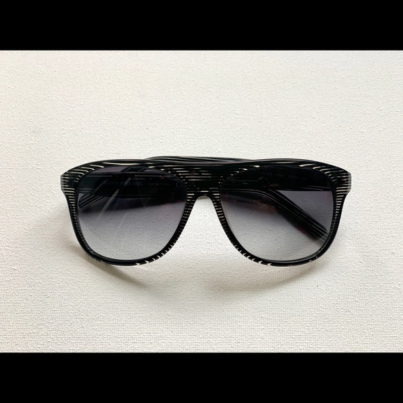 Diesel 55 Sunglasess - Picture 2 of 4